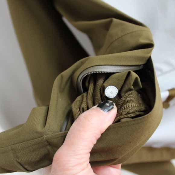 Lululemon Rain Rival jacket - Picture 3 of 16